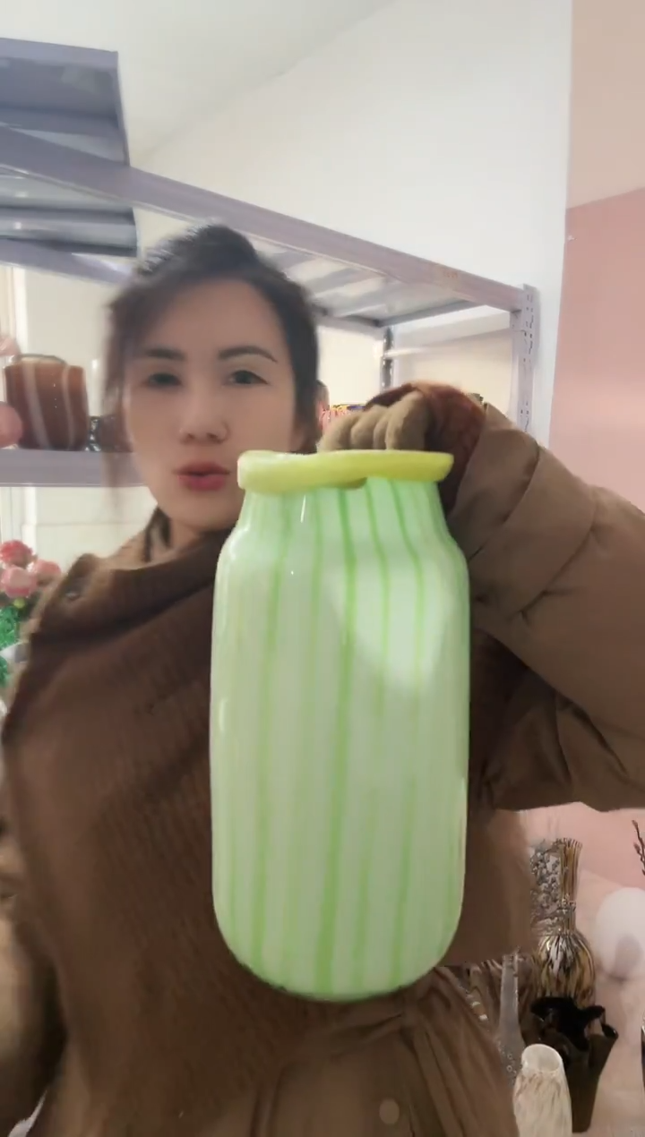 261直播玻璃花瓶