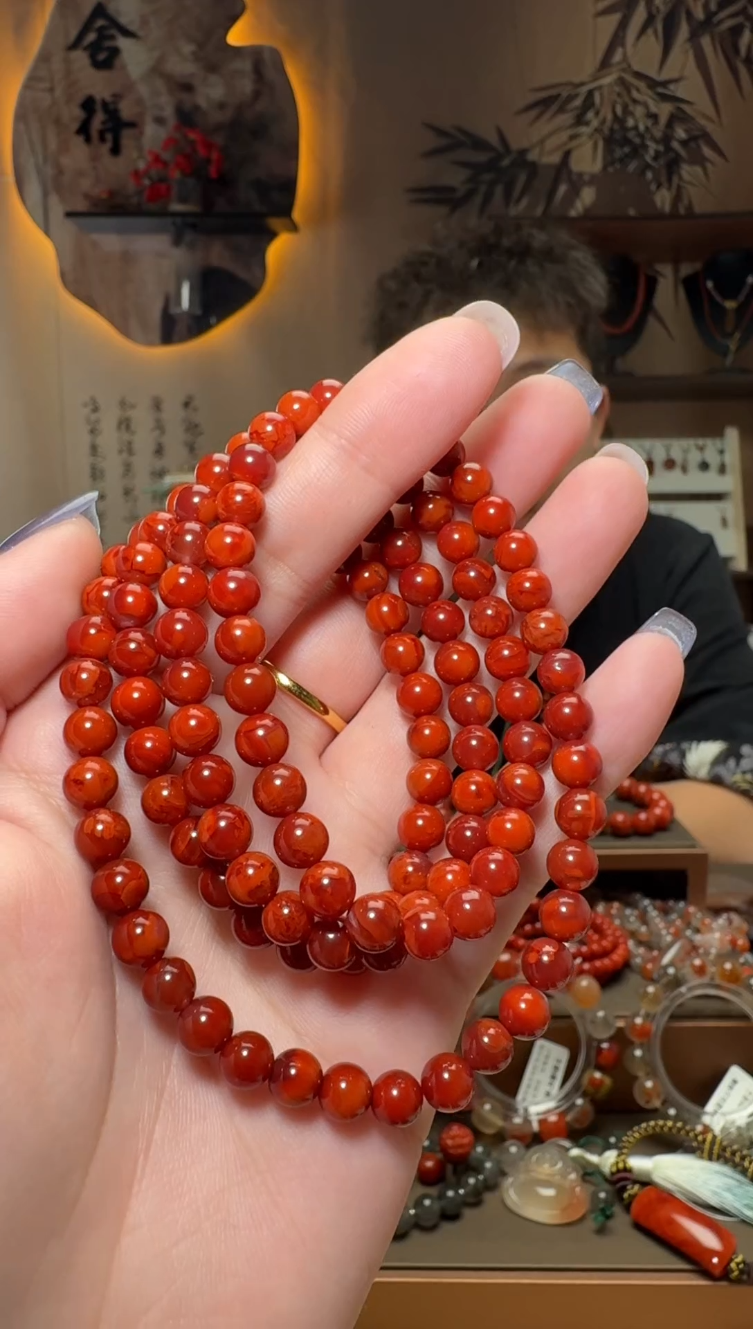 未镶嵌原矿无优化无注胶手串南红玛瑙一条约6mm