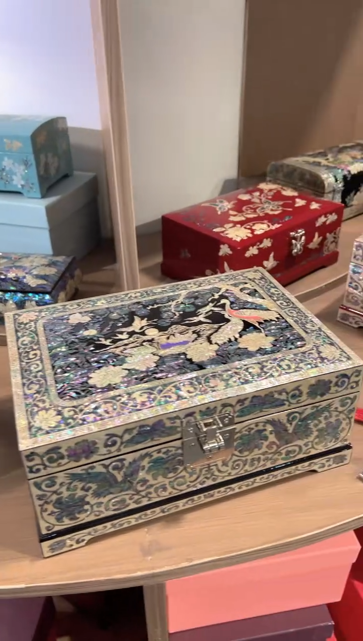 【闪购商品】鱼锁满贝底弘贝雅螺钿漆器文化馆