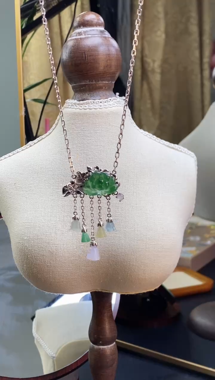 颈饰银S925镶嵌翡翠17924