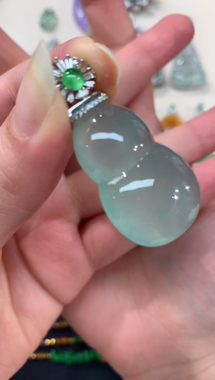 【闪购商品】翡翠吊坠(不含链)18K金镶嵌A338|13800