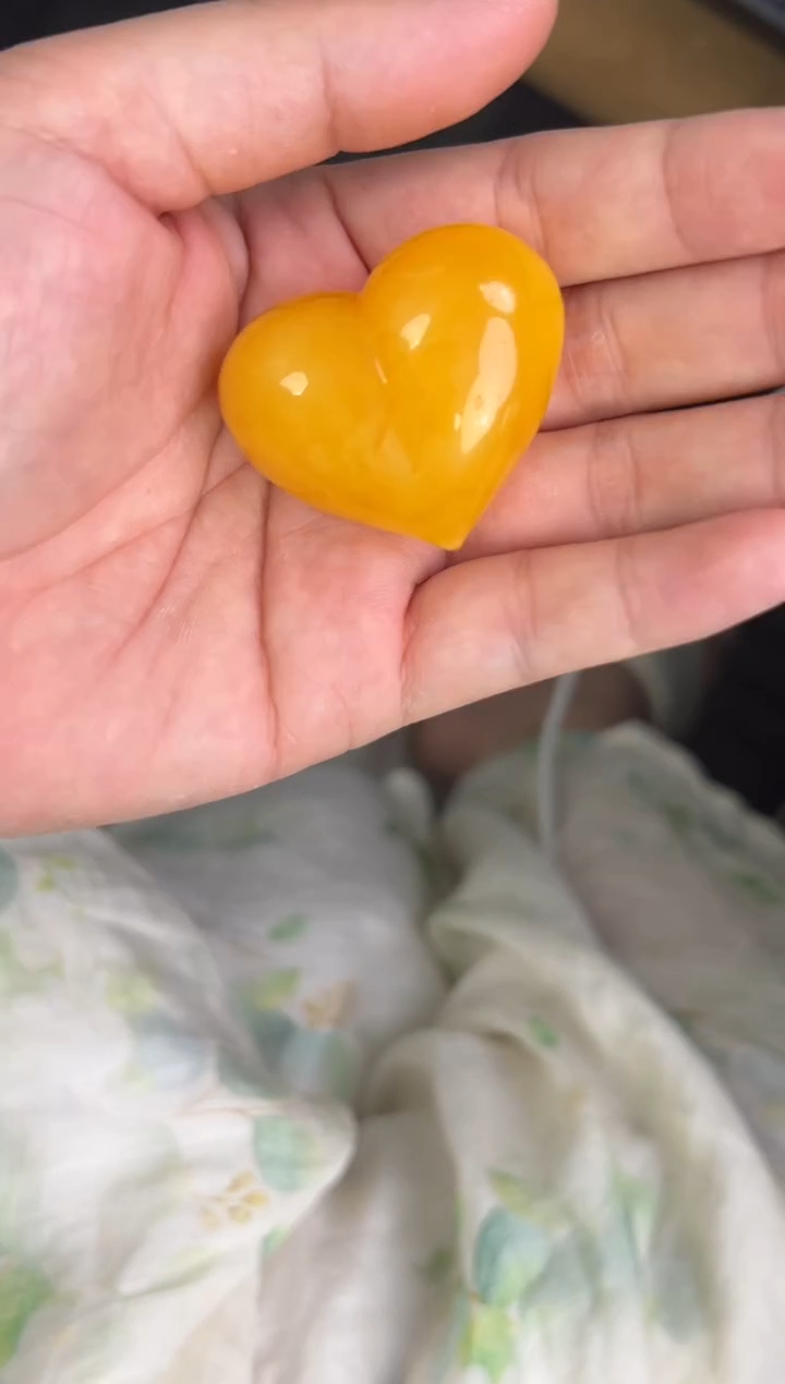 裸石琥珀未镶嵌蜜蜡吊坠