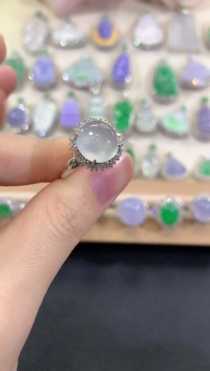 18K金镶嵌戒指翡翠冬日珠宝E125