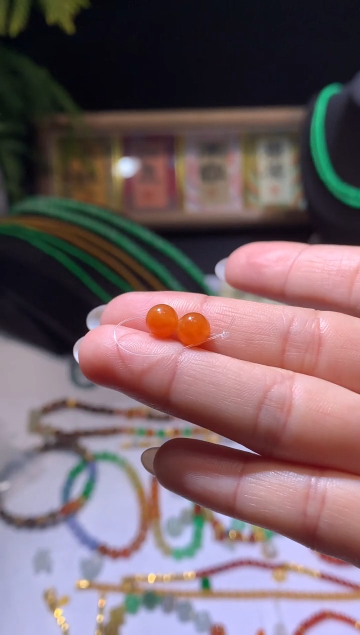 【闪购商品】定制翡翠未镶嵌6.3*两颗珠子1500+150