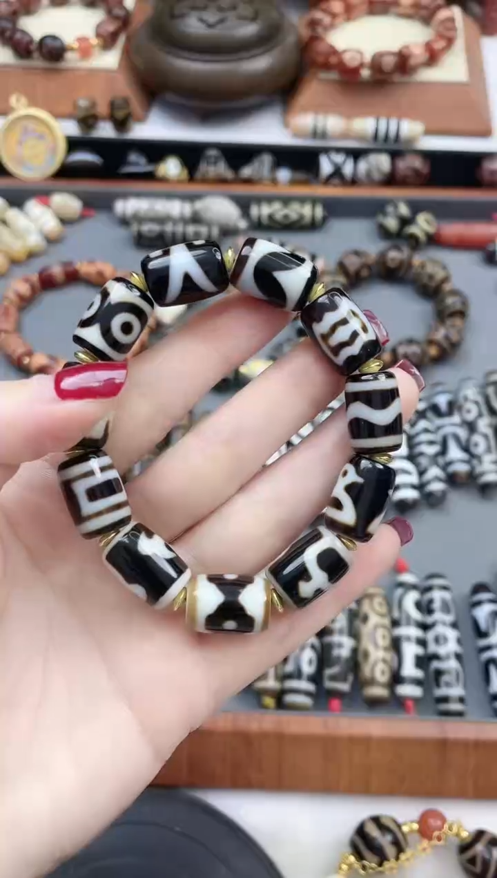 【闪购商品】玛瑙/玉髓珠珠未镶嵌桶珠手串随机图腾