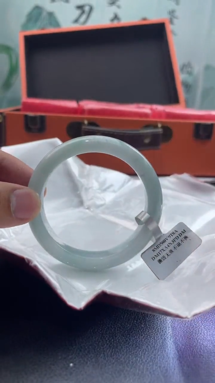 【闪购商品】翡翠手镯未镶嵌翡翠手镯4