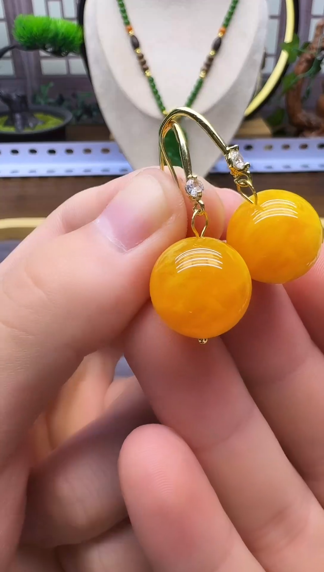 蜜蜡14K金镶嵌耳饰E53     