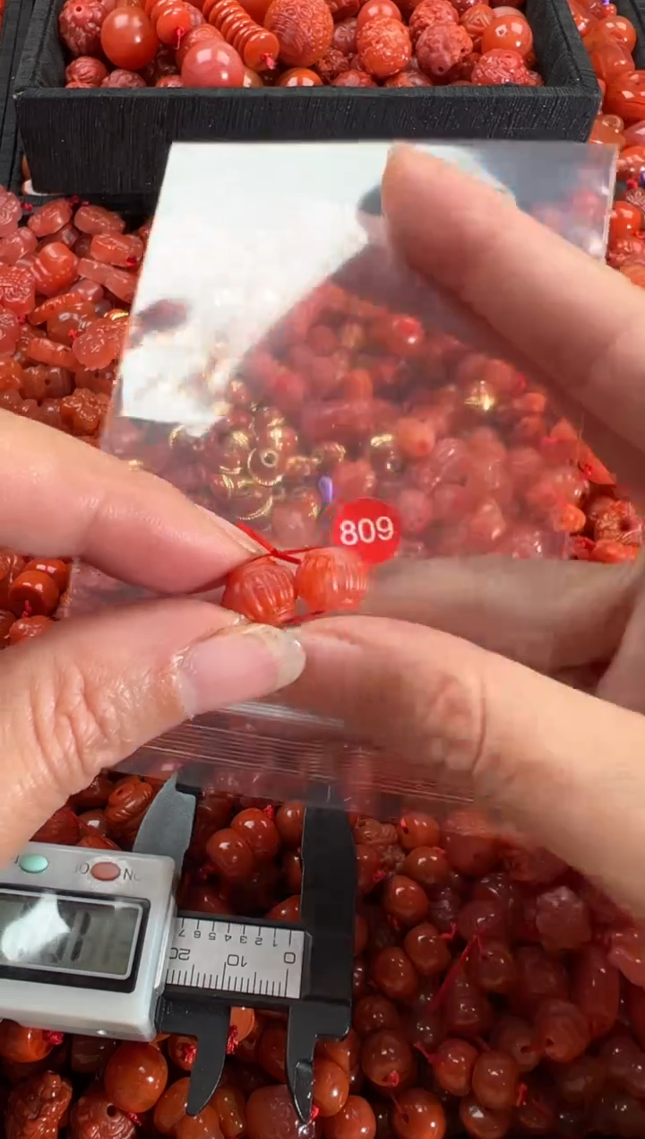 【闪购商品】南红玛瑙颈饰未镶嵌1
