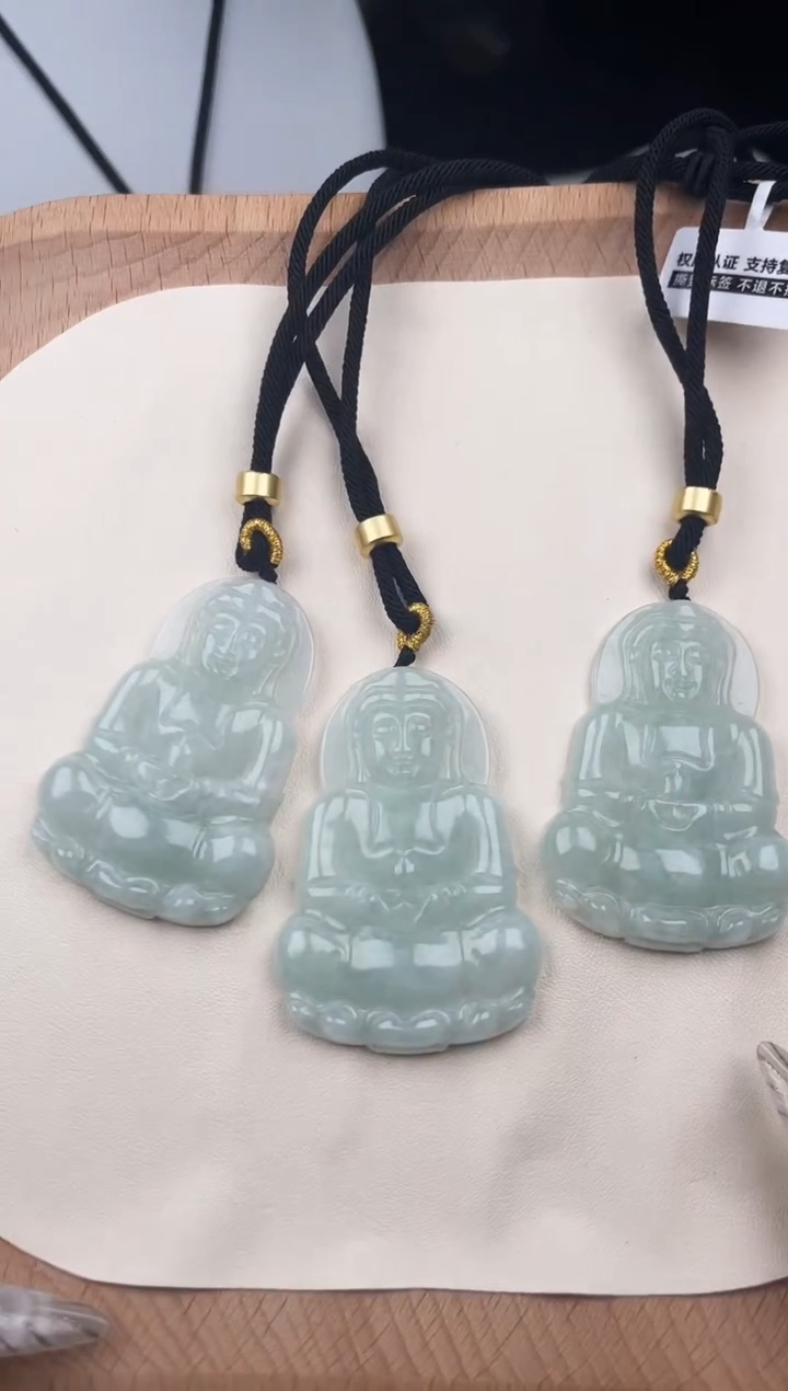 颈饰未镶嵌翡翠Y5A080油果绿观音+送同款绳子（多样性发其一）