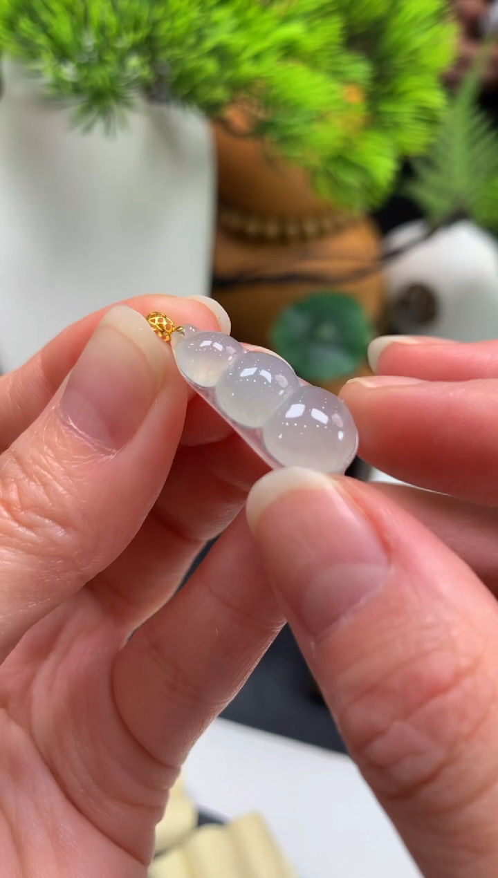 颈饰18K金镶嵌翡翠缘****排---112235