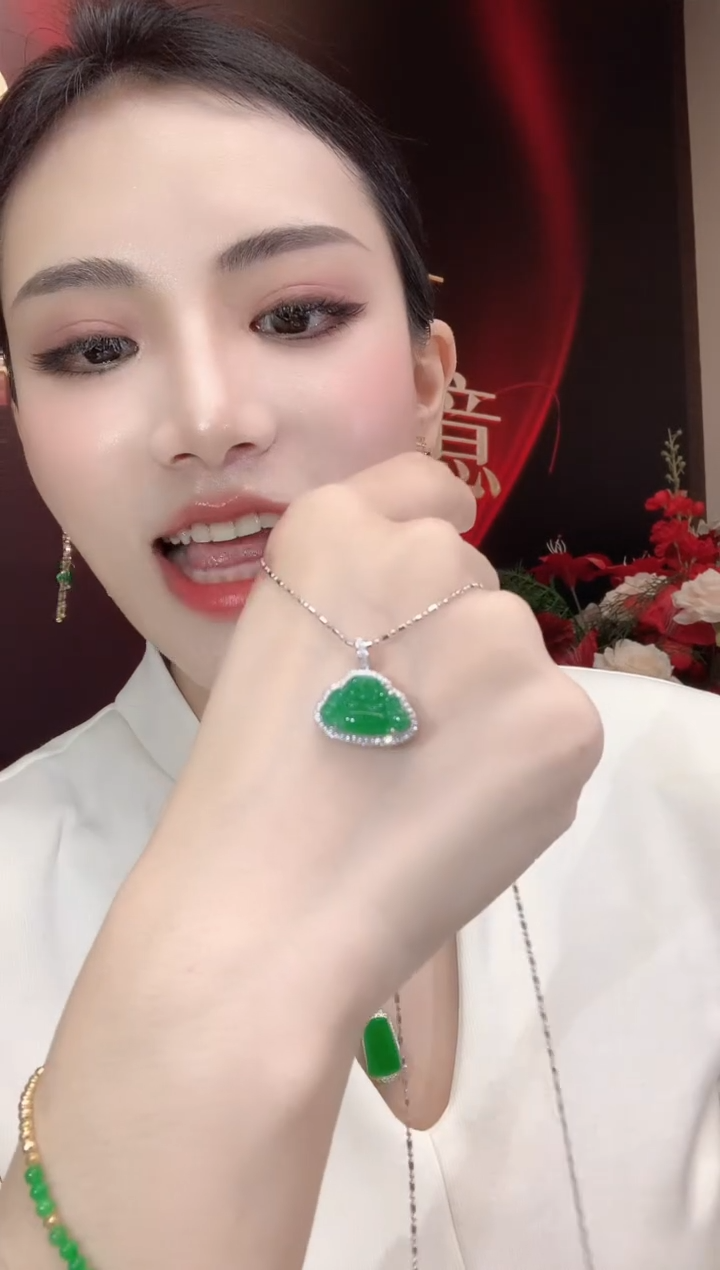 吊坠(不含链)18K金镶嵌翡翠A18