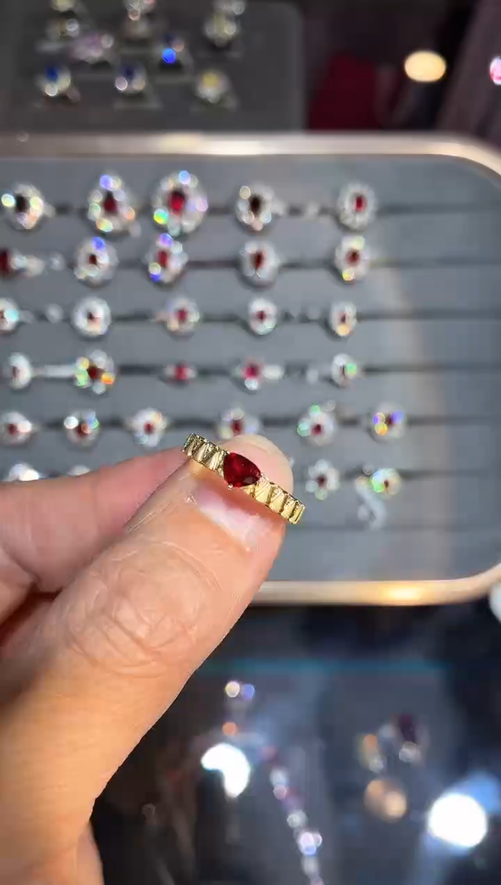 18K金镶嵌戒指红宝石【闪购】0.47ct/同步展会价/无烧鸽血红