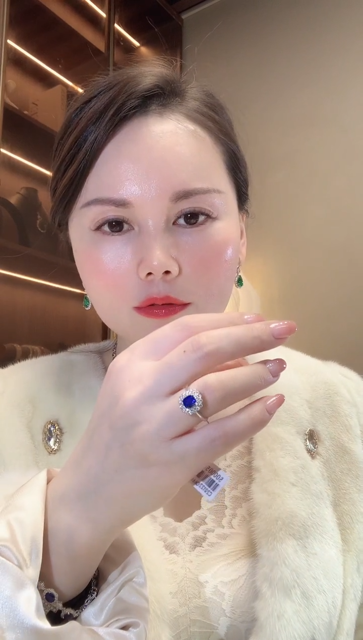 【闪购商品】蓝宝石戒指18K金镶嵌F168 