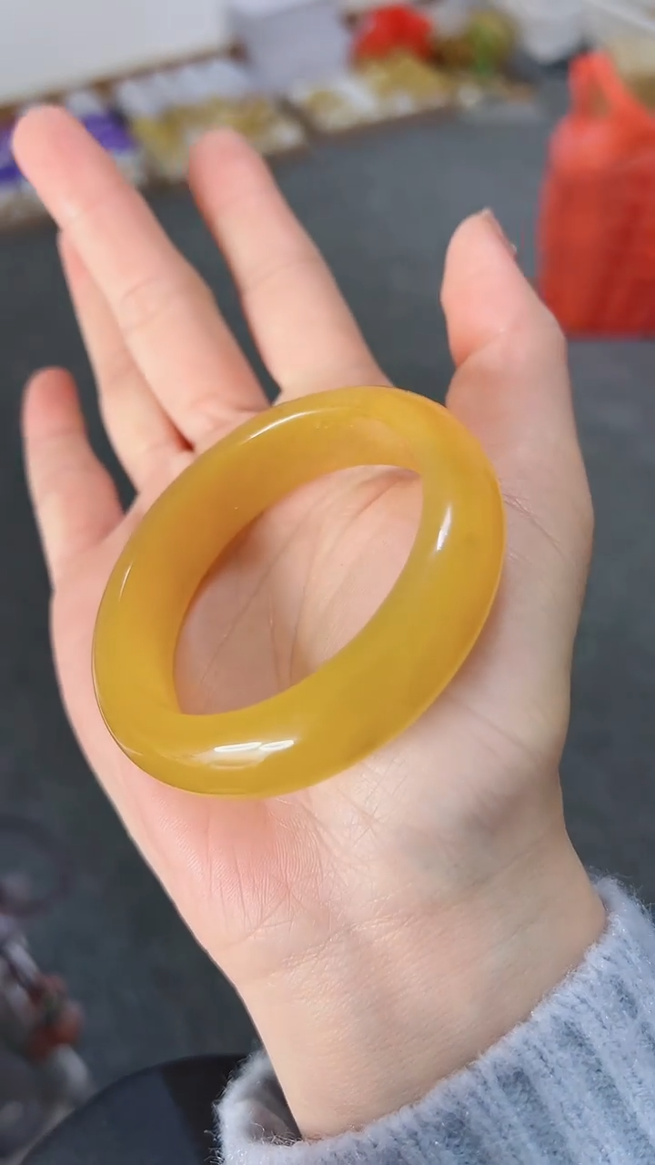 【闪购商品】石英质玉手镯未镶嵌649-52-53