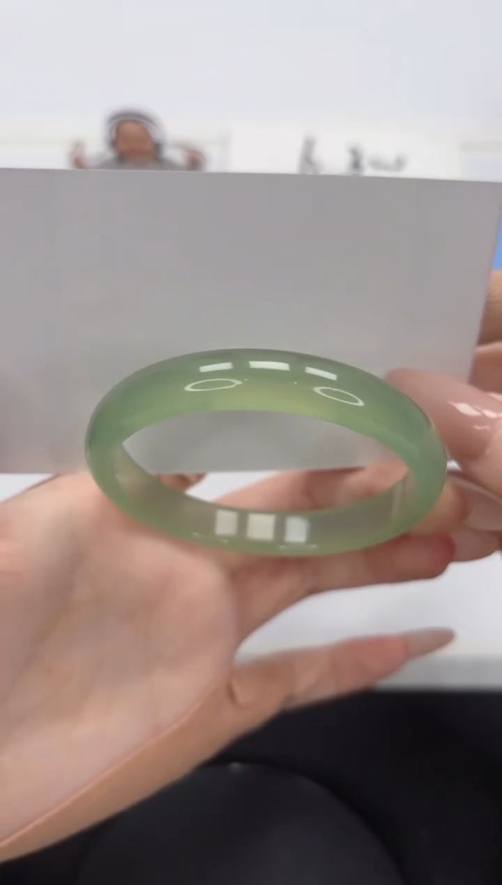 【闪购商品】石英质玉手镯未镶嵌A182-54.7