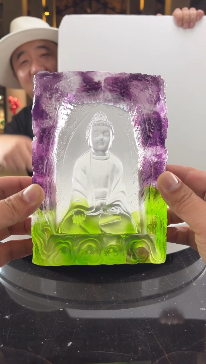 摆件石窟释迦牟尼像