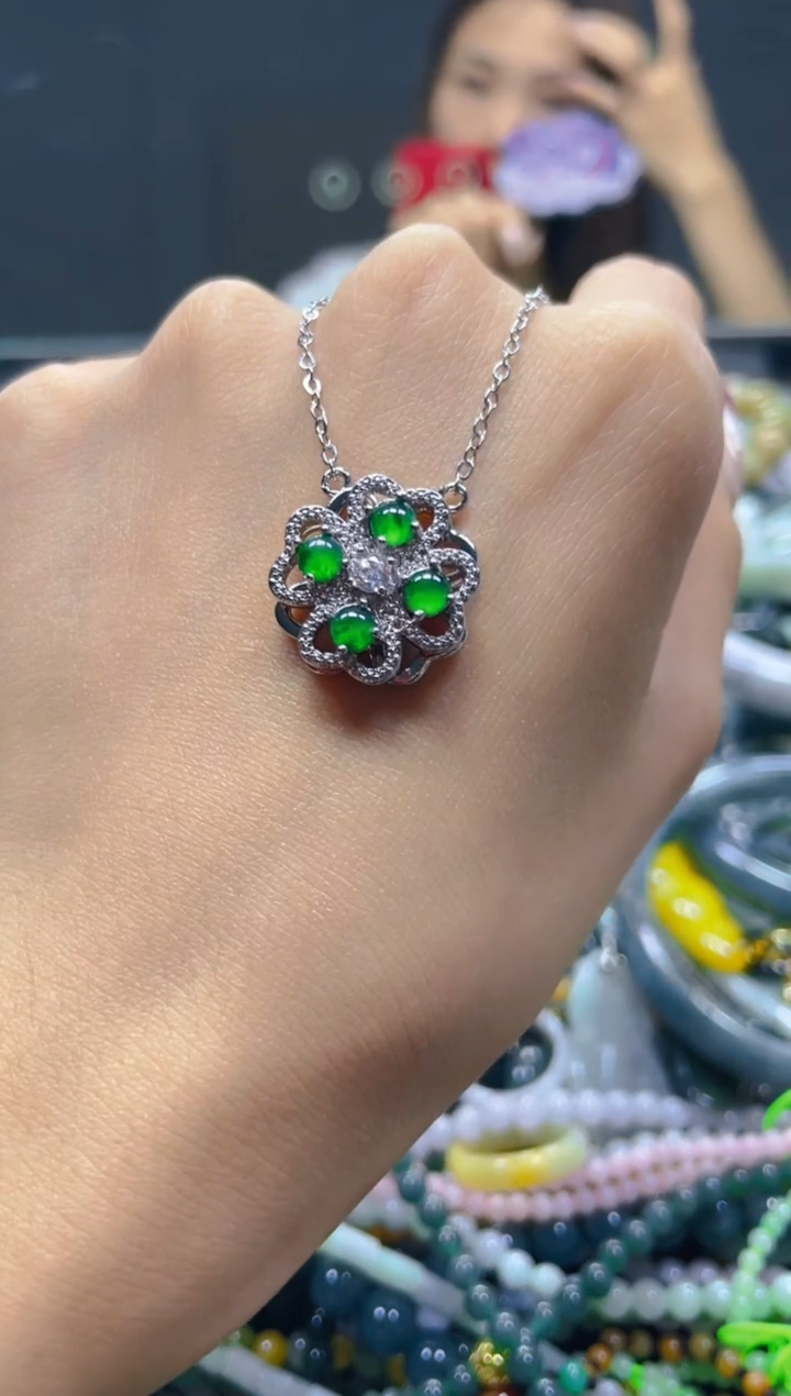 颈饰未镶嵌翡翠/T/翡翠A货，一件也是批发价