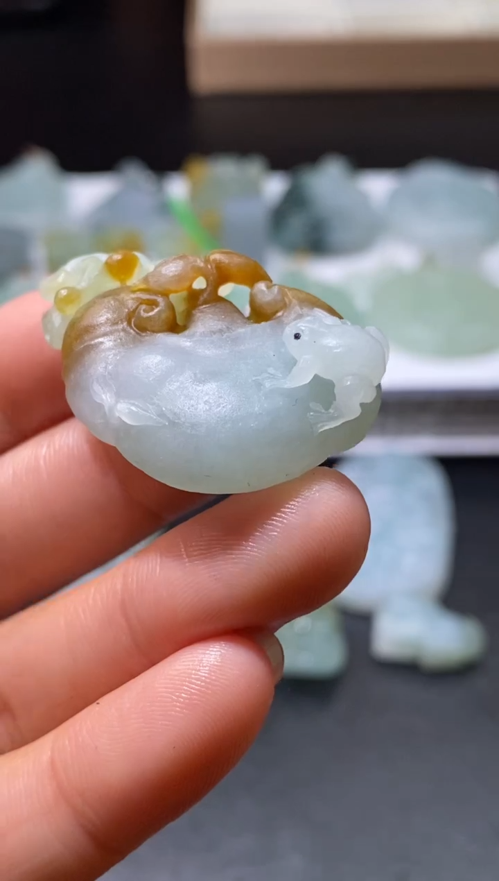 【闪购商品】定制翡翠未镶嵌翡翠毛货~多样性发货一个