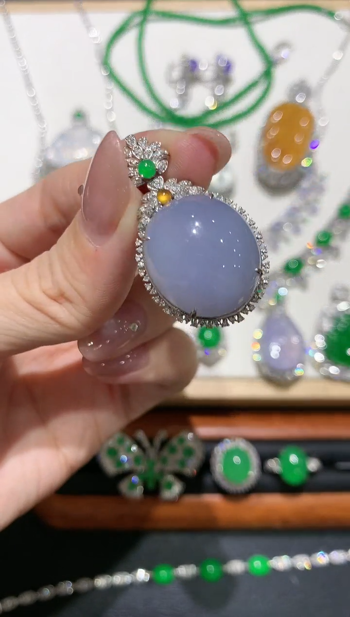 翡翠18K金镶嵌吊坠(不含链)团购1