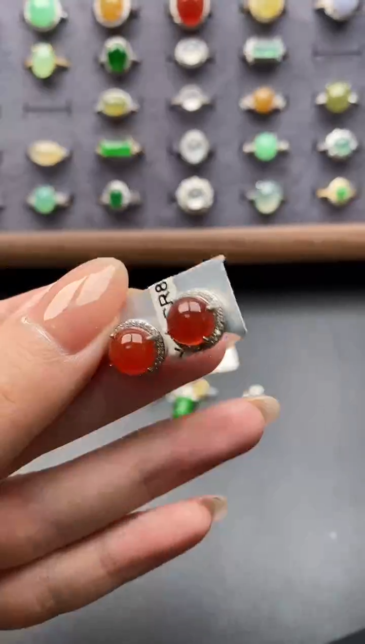 未镶嵌耳钉玛瑙/玉髓一物一证一礼盒