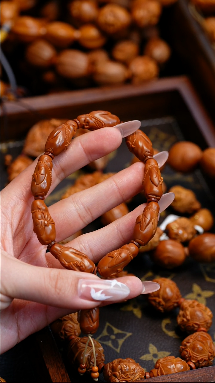 【闪购商品】橄榄核吊坠苏工橄榄核