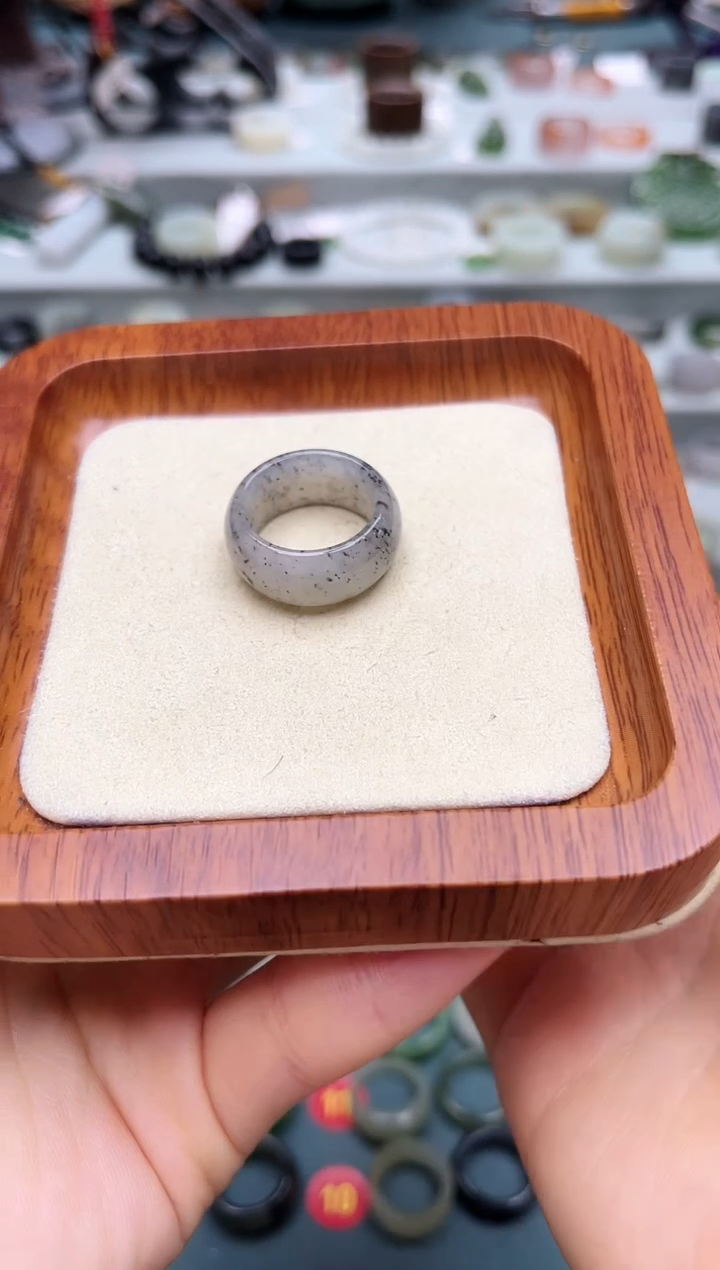 【闪购商品】和田玉未镶嵌戒指15号
