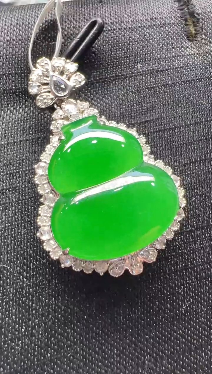 【闪购商品】翡翠吊坠(不含链)18K金镶嵌多样性团购发一件