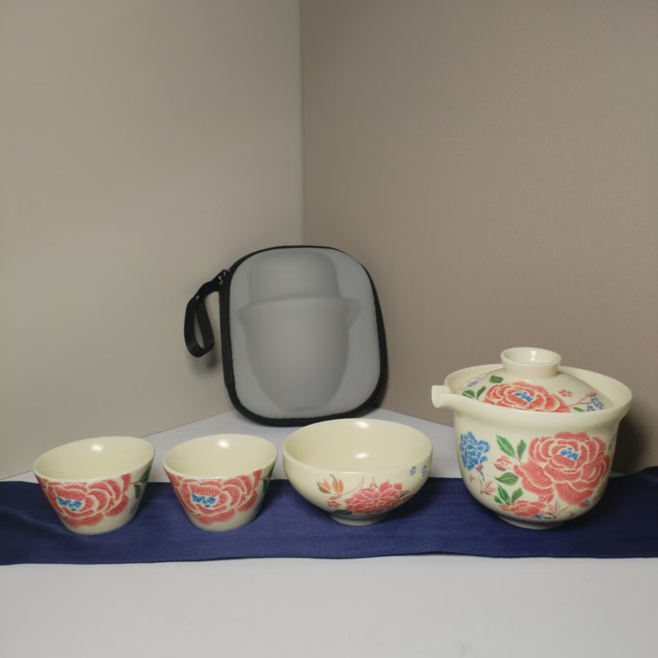 KK0718黄汝手工刺绣精美花一壶三杯便携旅行快客套装含包与茶巾泡