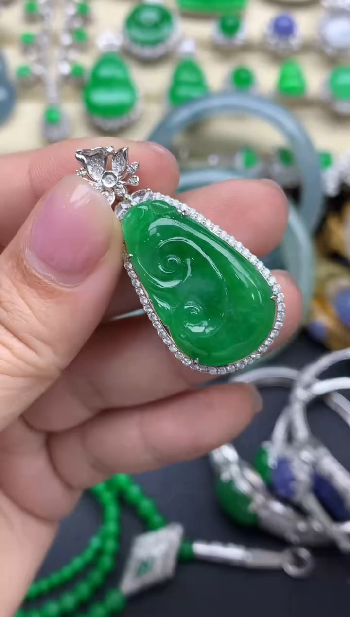 【闪购商品】翡翠颈饰18K金镶嵌621--中国好珍宝