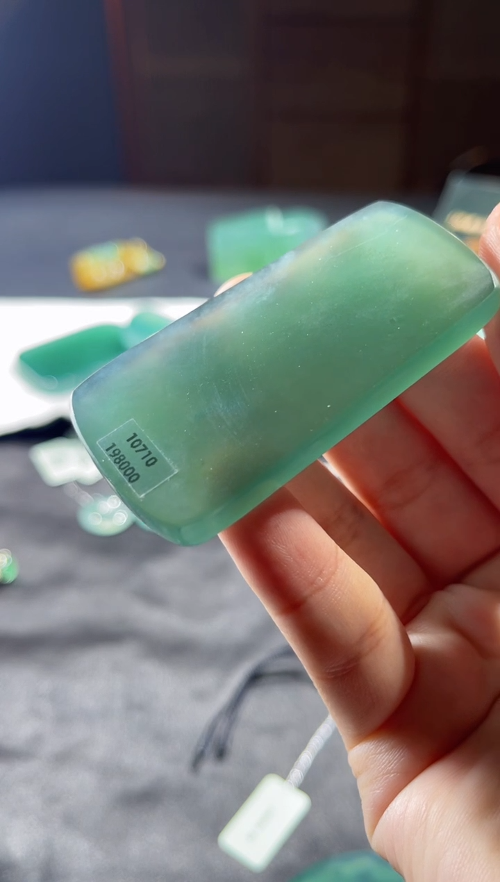 未镶嵌定制翡翠佳佳翡翠毛料定制包工包料13.8w