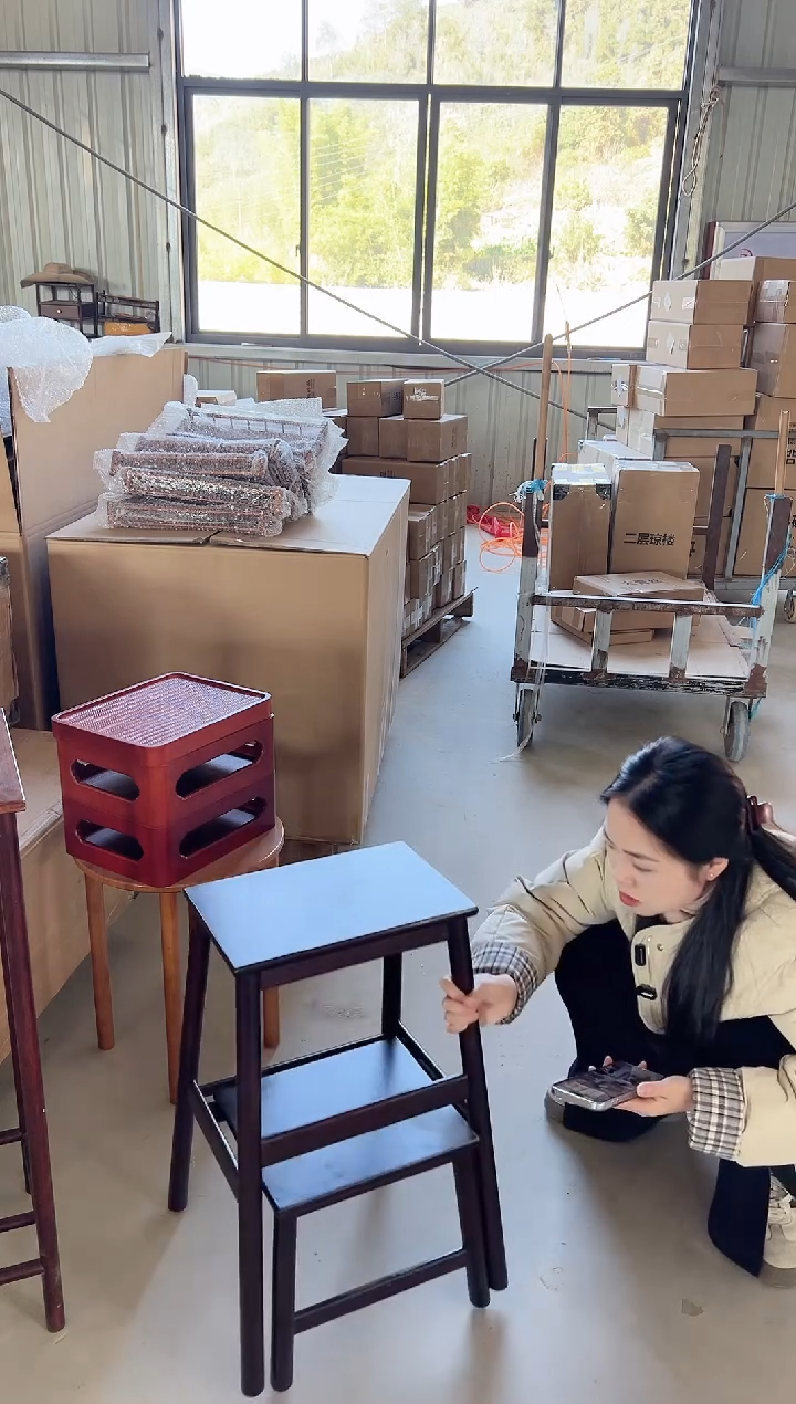 阶梯凳。微瑕不退换，啊啊啊