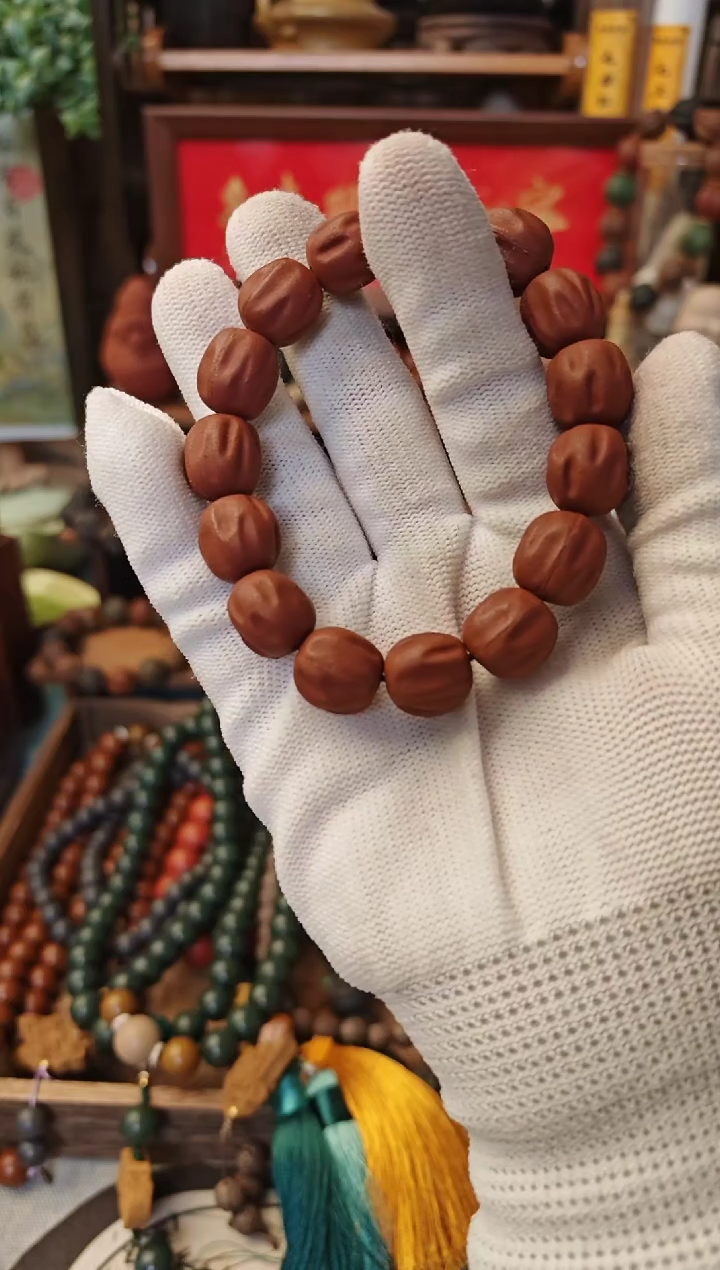 【闪购商品】红麝香百香子手串一条