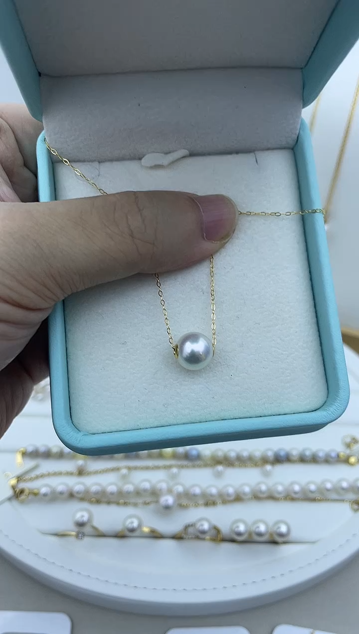 吊坠(赠链)18K金镶嵌海水珍珠18K金海水akoya8.5-9路路通
