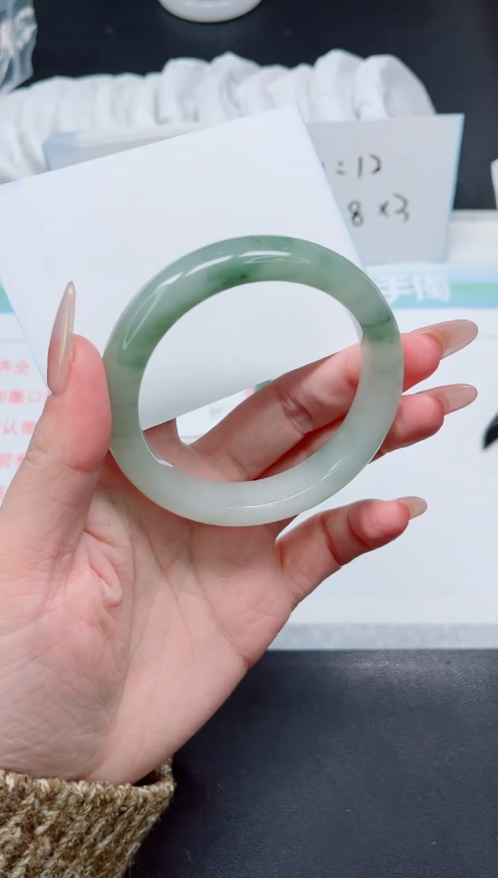 【闪购商品】石英质玉手镯未镶嵌626-58.3