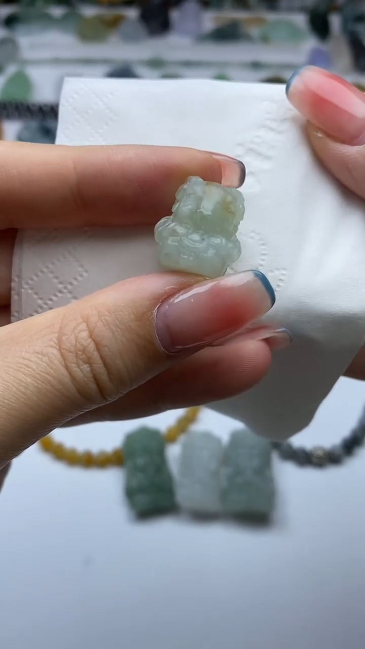 未镶嵌定制翡翠毛货定制不退不换