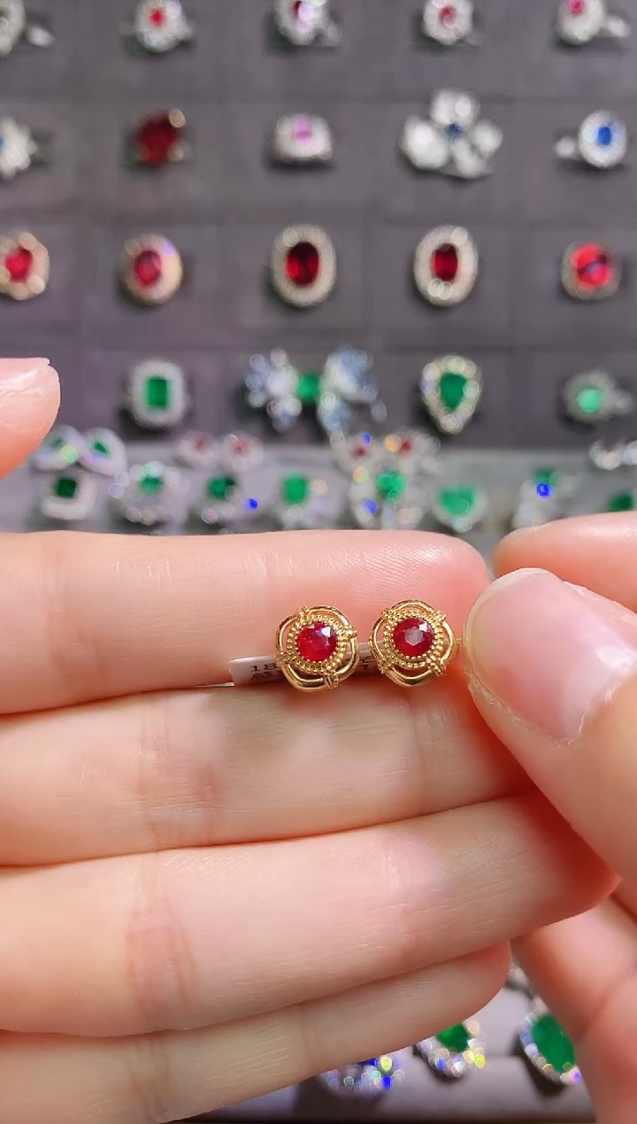 【闪购商品】红宝石18K金耳饰18K金镶嵌--