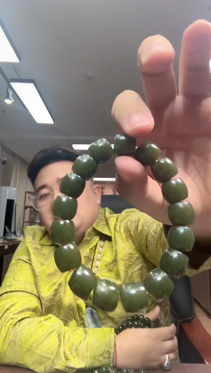 未镶嵌手链和田玉卡14