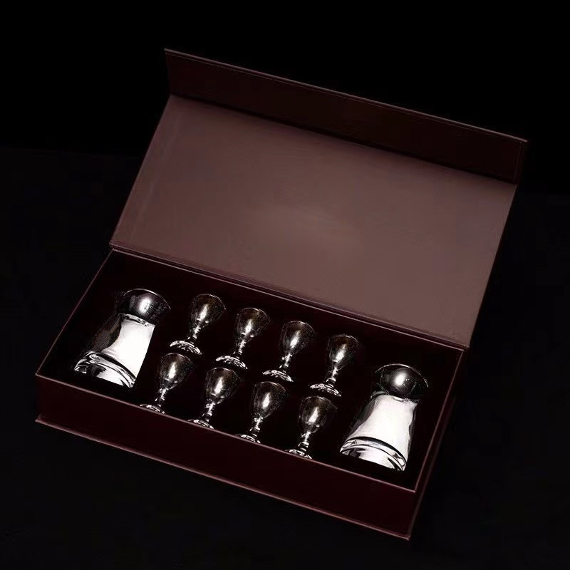 两壶八杯酒具棕色盒装