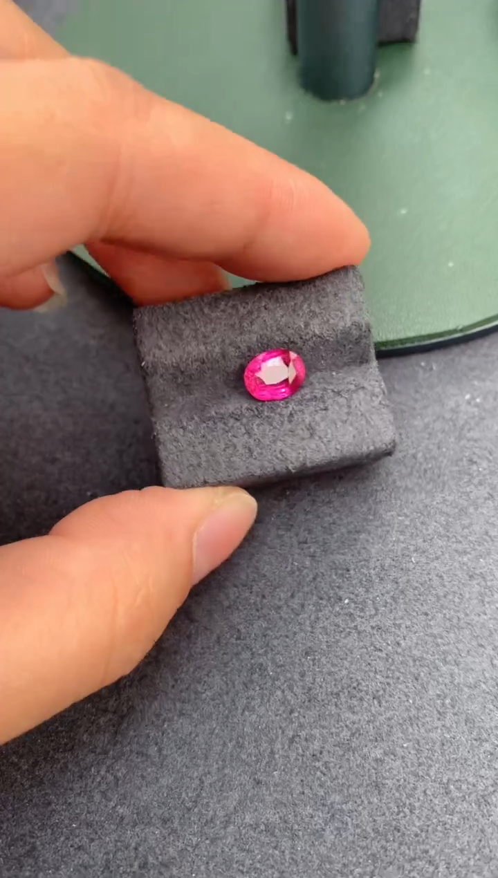 【闪购商品】红宝石裸石未镶嵌2ct粉红宝