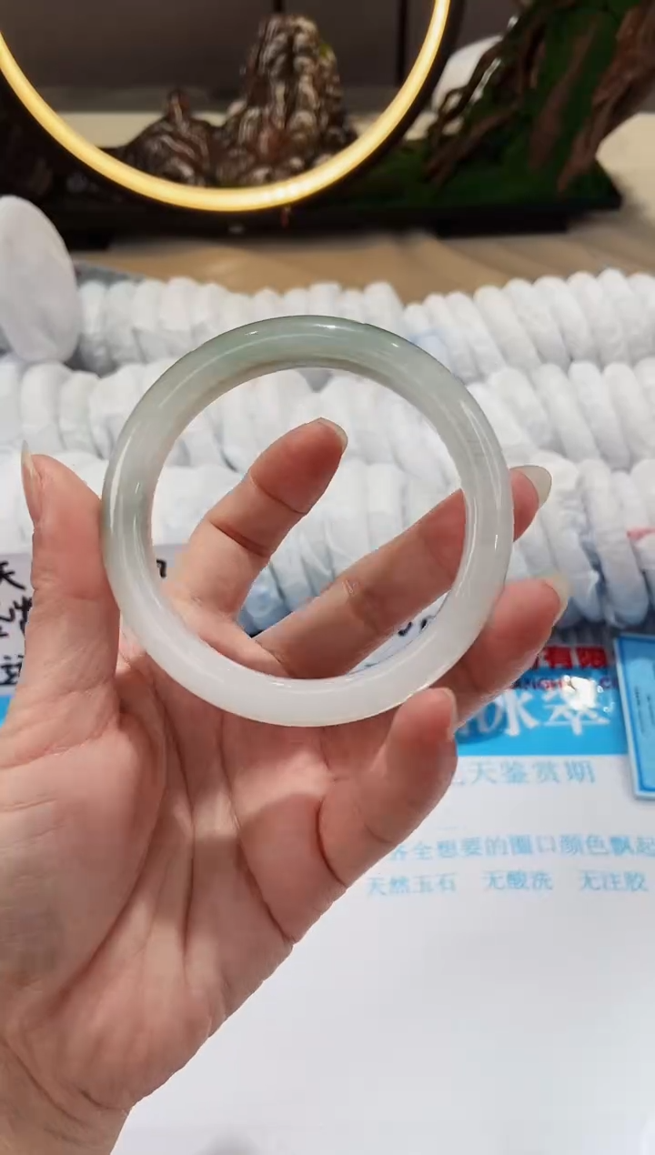 【闪购商品】石英质玉手镯未镶嵌74-59