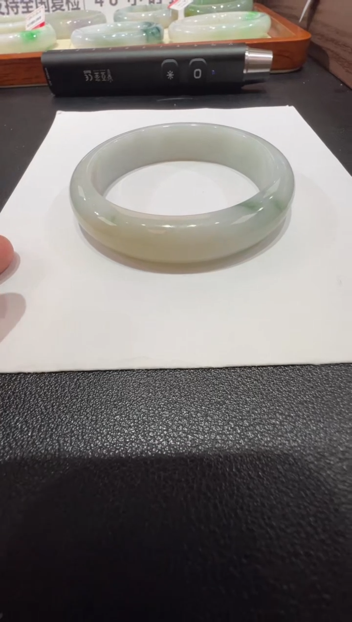 未镶嵌手镯翡翠-纯天然缅甸A货翡翠手镯-56-57mm-飘花新货