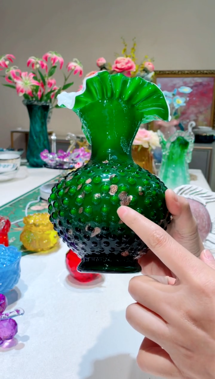 【闪购商品】琉璃手工艺品绿色浮雕洒金花瓶  