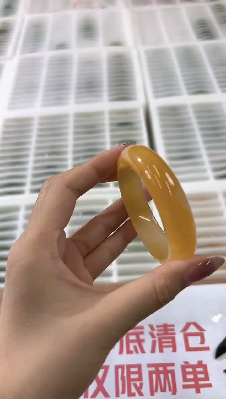 未镶嵌手镯石英质玉70-54HU