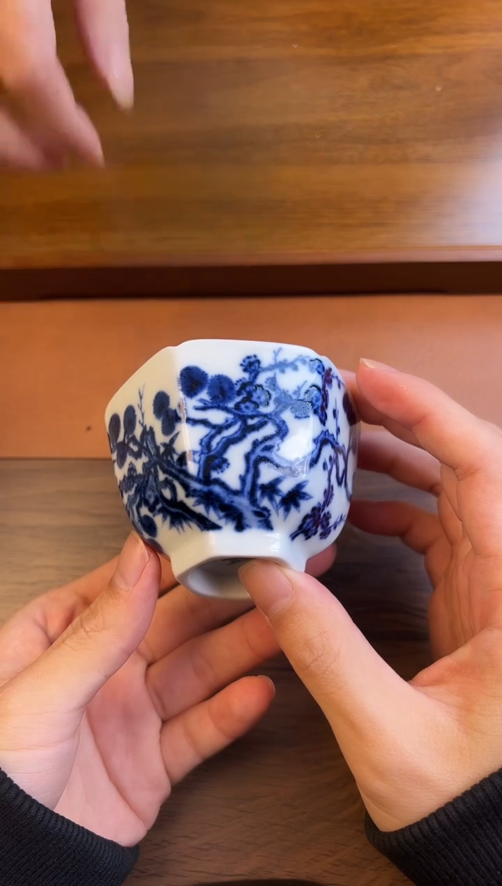 问青坊纯手工手绘青花松竹梅柴窑六方杯