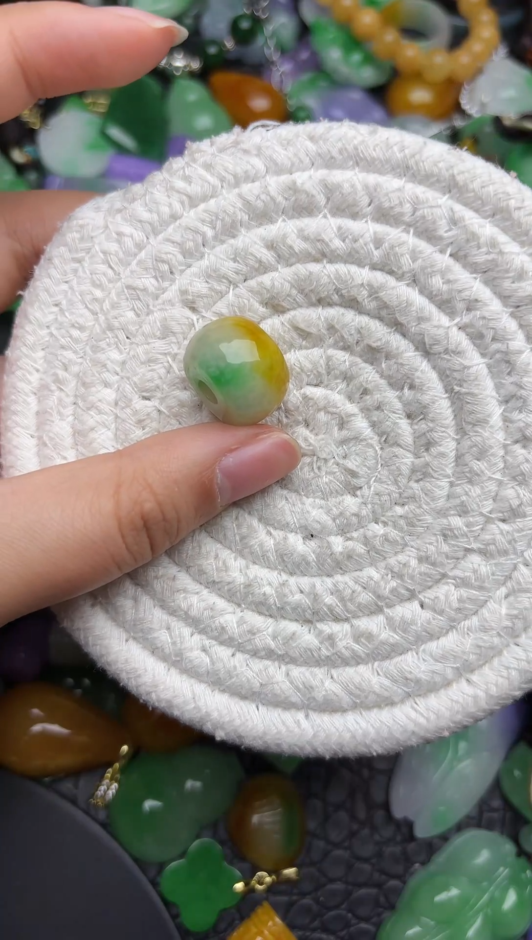 颈饰未镶嵌翡翠缅甸翡翠吊坠