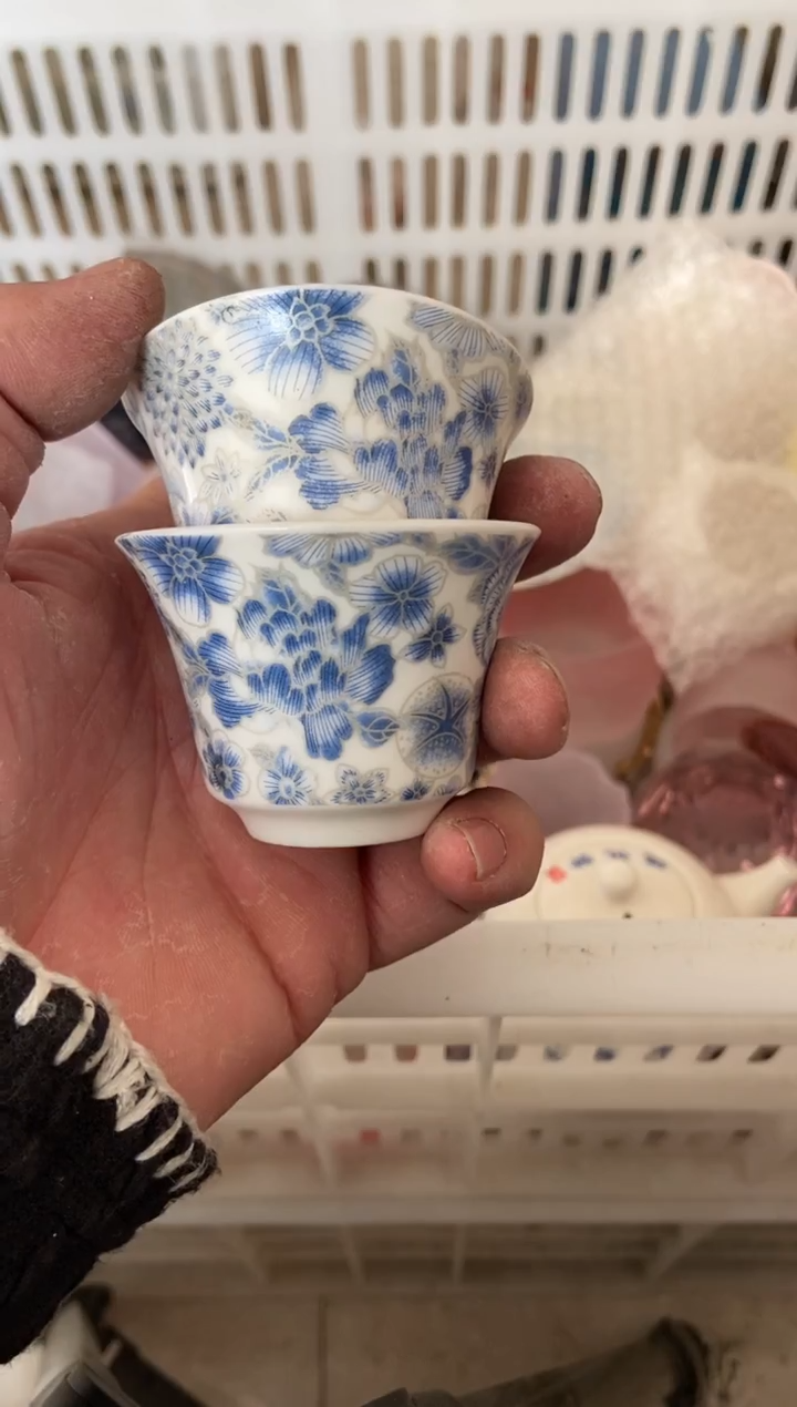 杯无运费险有瑕疵的摄影的产品有使用过的痕迹有点脏介意勿拍