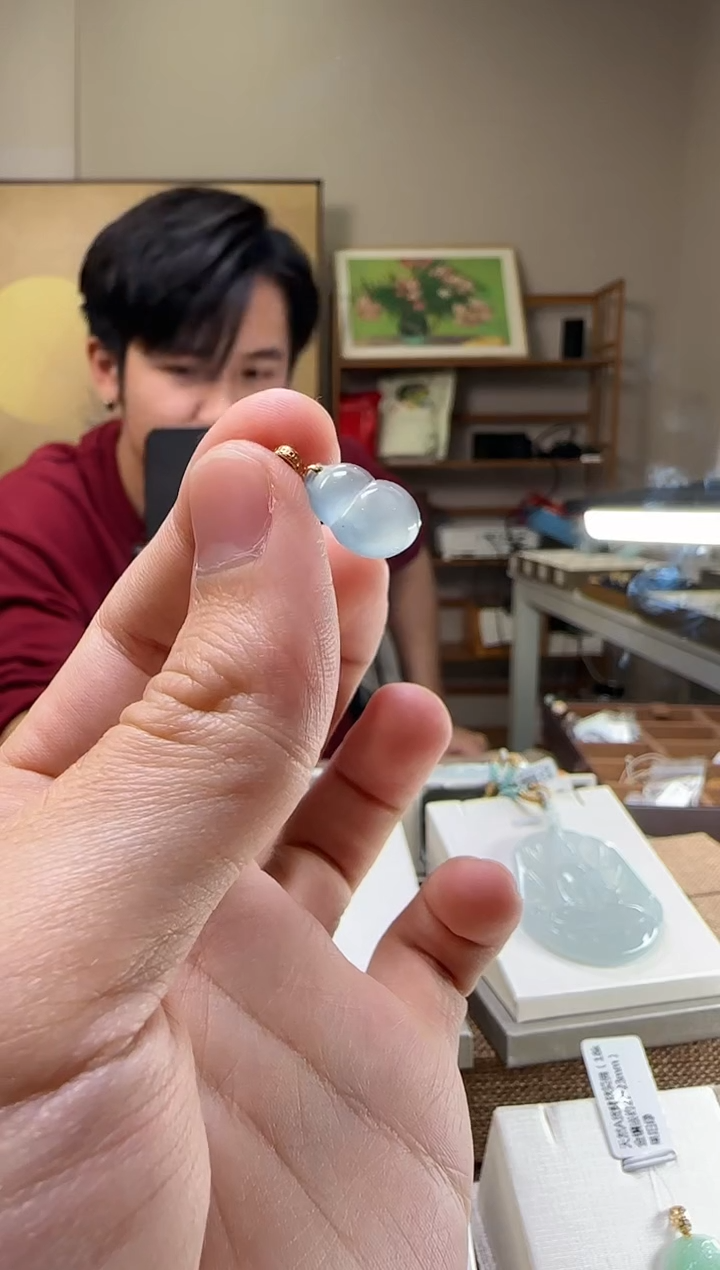 【闪购商品】翡翠吊坠(不含链)18K金镶嵌翡翠吊坠24