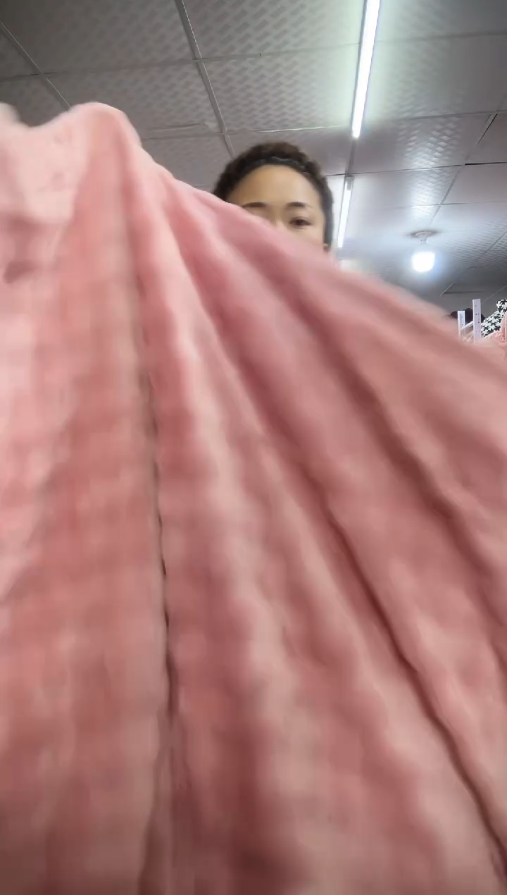 法兰绒粉色泡泡被套2.3*2