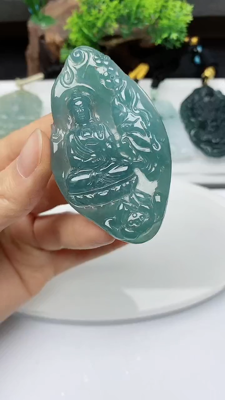 【闪购商品】翡翠颈饰未镶嵌