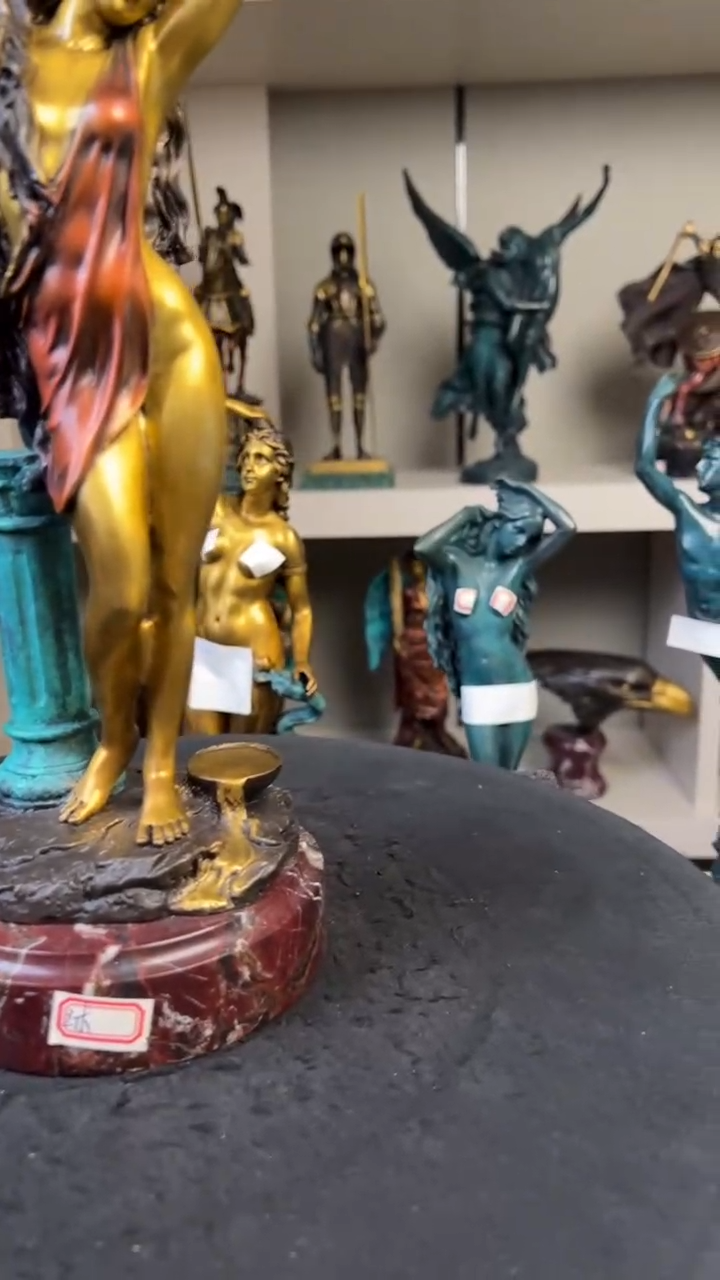 欧美精黄铜雕塑精品
